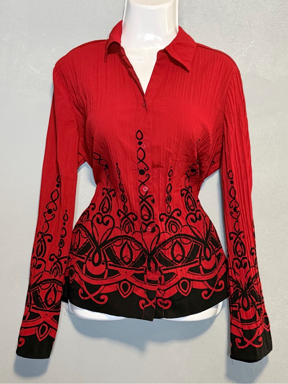 Fred David Red Button-Front Shirt with Black Ornamental Print